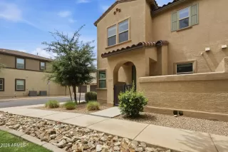 Photo #4: 7016726 Listing 