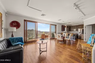 Photo #2: 7016888 Listing 