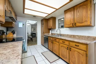 Photo #6: 7016910 Listing 