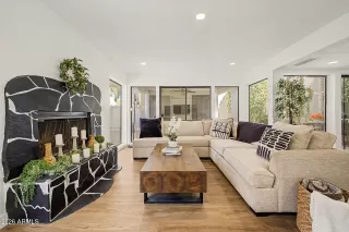 Photo #6: 7016923 Listing 