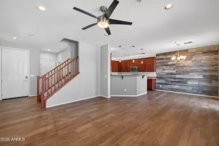 Photo #5: 7017088 Listing 