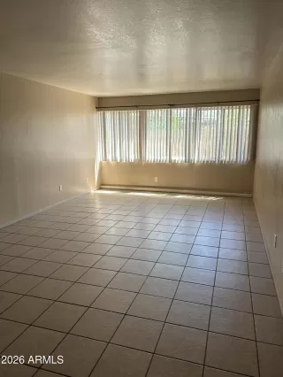 Photo #5: 7017269 Listing 