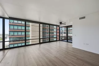 Photo #6: 7017471 Listing 