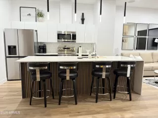 Photo #4: 7017511 Listing 