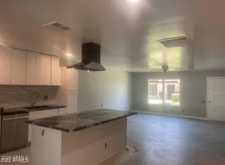 Photo #1: 7017569 Listing 