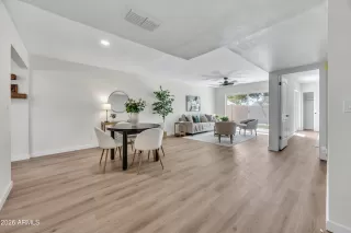 Photo #2: 7017627 Listing 