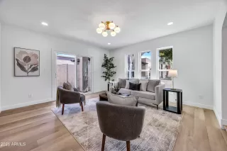 Photo #5: 7017646 Listing 