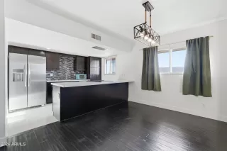 Photo #1: 7017649 Listing 