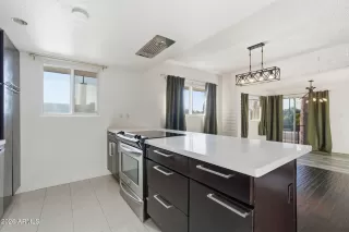 Photo #3: 7017649 Listing 