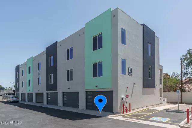 MLS: 7017672 Condo For Sale