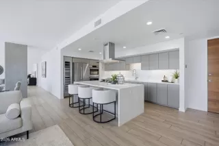 Photo #3: 7017739 Listing 