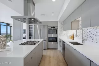 Photo #4: 7017739 Listing 