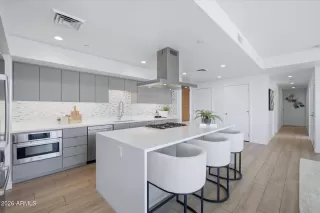 Photo #6: 7017739 Listing 