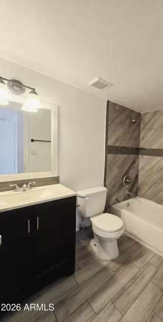 Photo #4: 7017758 Listing 