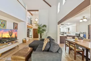 Photo #2: 7017923 Listing 