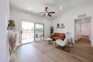 Photo #3: 7018013 Listing 