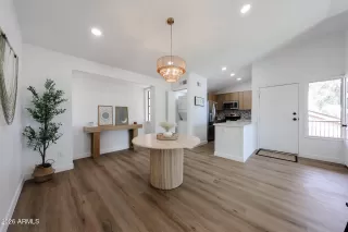 Photo #6: 7018013 Listing 