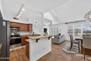 Photo #2: 7018076 Listing 