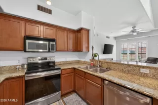 Photo #3: 7018076 Listing 