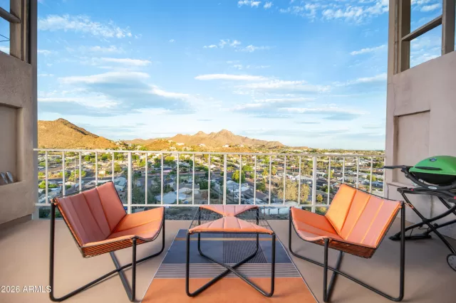 MLS: 7018078 Condo For Sale