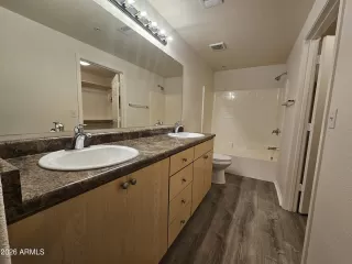 Photo #5: 7018149 Listing 