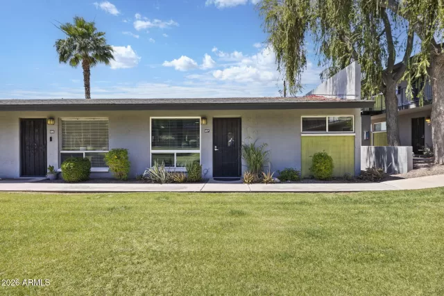 MLS: 7018462 Condo For Sale