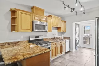 Photo #6: 7018462 Listing 