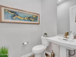 Photo #5: 7018619 Listing 