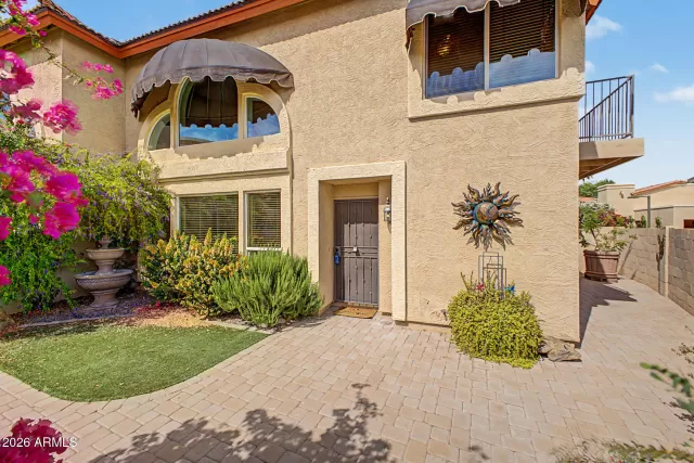 MLS: 7018694 Condo For Sale