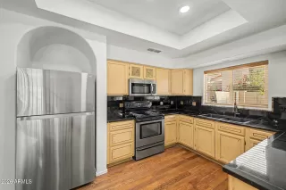 Photo #5: 7018694 Listing 