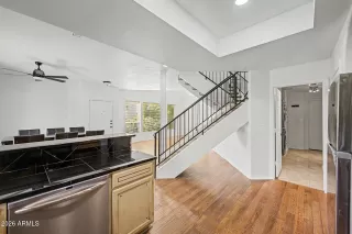 Photo #6: 7018694 Listing 