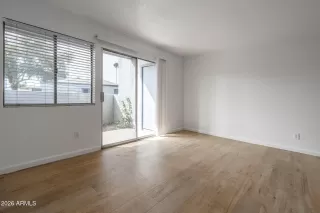 Photo #2: 7018706 Listing 