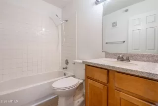 Photo #6: 7018706 Listing 