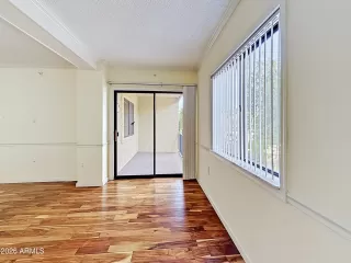 Photo #4: 7018707 Listing 