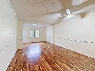 Photo #5: 7018707 Listing 