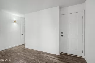 Photo #4: 7018806 Listing 