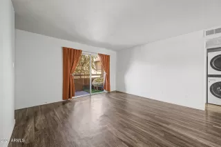 Photo #6: 7018806 Listing 