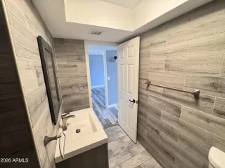 Photo #5: 7018874 Listing 