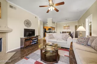 Photo #4: 7018959 Listing 