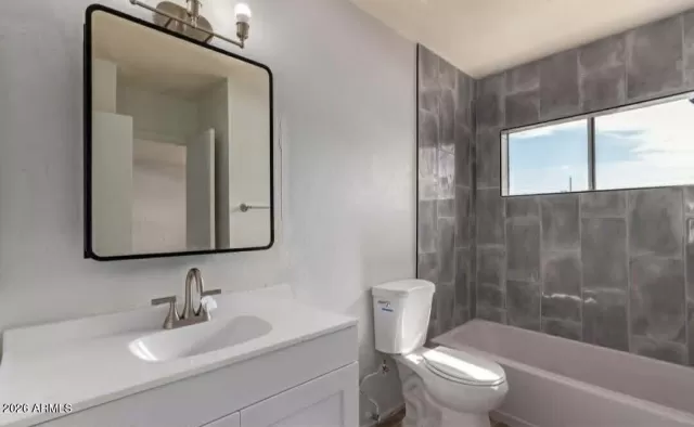 MLS: 7019234 Condo For Sale