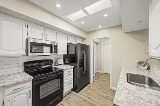 Photo #6: 7019312 Listing 