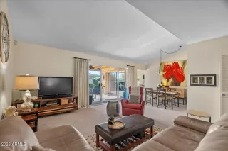 Photo #5: 7019348 Listing 