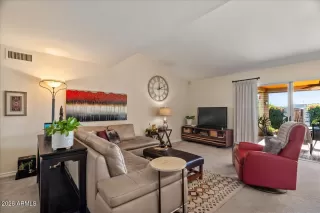 Photo #6: 7019348 Listing 