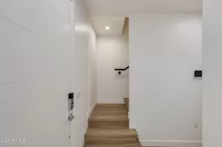 Photo #5: 7019417 Listing 