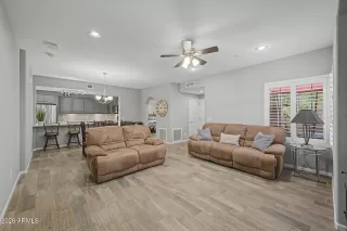 Photo #5: 7019990 Listing 