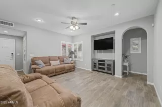 Photo #6: 7019990 Listing 