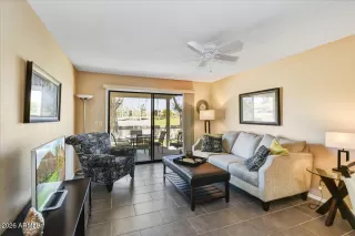 Photo #5: 7020399 Listing 