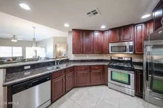 Photo #5: 7020589 Listing 