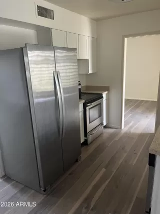 Photo #2: 7020702 Listing 