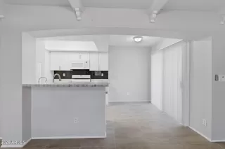 Photo #6: 7020884 Listing 